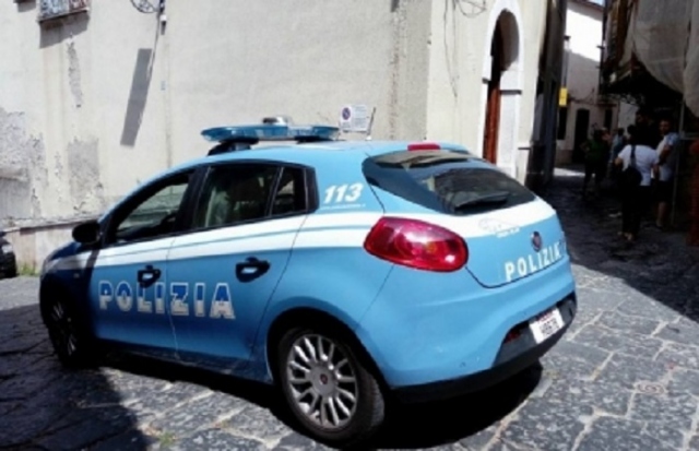 Noto, aggredisce un uomo che pretendeva la restituzione di un prestito: denunciato