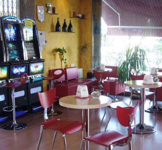 Noto, furto in un bar in centro: denunciato un 60enne