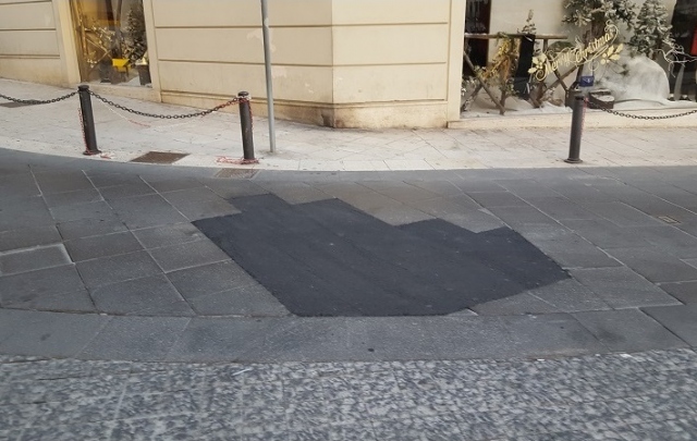 Siracusa, asfalto in Corso Matteotti: soluzione temporanea