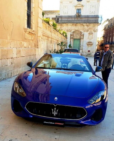Siracusa, Piazza Duomo set del nuovo spot della Maserati