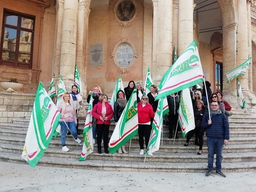 Noto, pulizieri Comune: cambio appalto, assorbiti i dipendenti