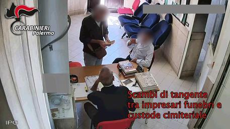 Bagheria, racket delle tumulazioni: arresti