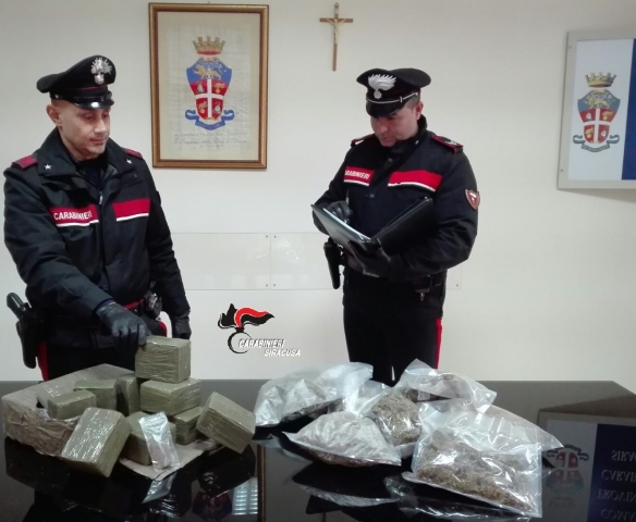 Siracusa, droga nascosta nella casa dove faceva il badante: arrestato