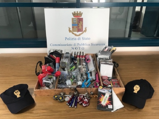 Noto, abusivismo commerciale: sequestro di merce