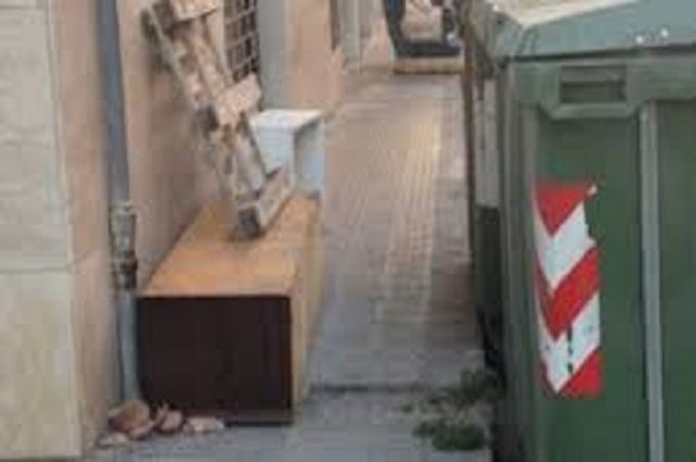Siracusa, rifiuti: nuovo stop al ritiro degli ingombranti