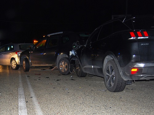 Siracusa, tamponamento a catena in contrada Spalla: 7 feriti