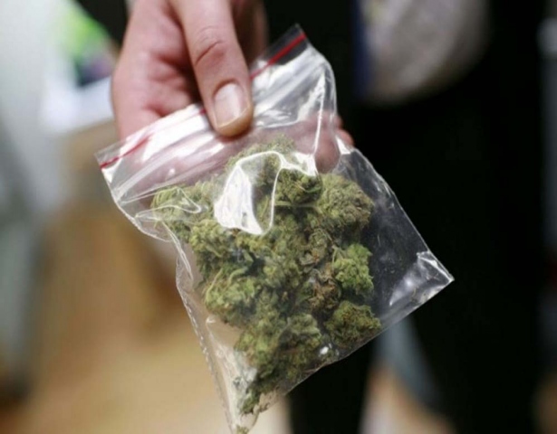 Siracusa, spaccio di droga in piazza San Metodio: arrestato 24enne