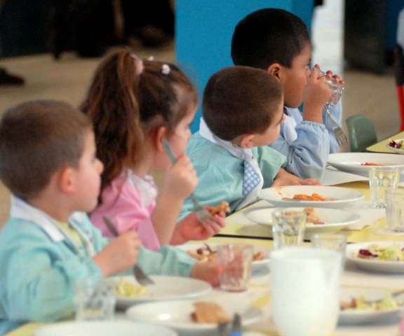 Rosolini, dal 12 novembre via al servizio della refezione scolastica