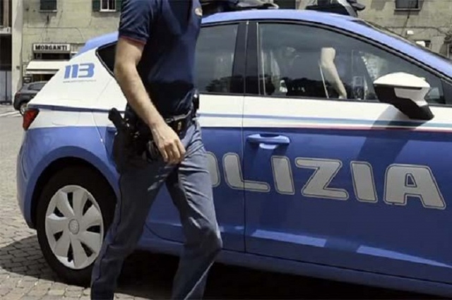 Siracusa, una 43enne denunciata per atti persecutori verso l'ex suocero