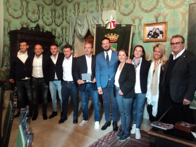 Siracusa, il sindaco Italia riceve il “Match ball” neo promosso in A1 di tennis
