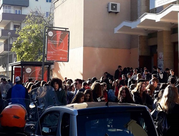 Siracusa, protesta al Quintiliano: i ragazzi reclamano sicurezza