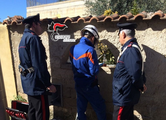 Noto, furto di energia elettrica: un arresto e 12 denunce