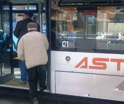 Rosolini, in distribuzione i tesserini di libera circolazione Ast 2019 per gli anziani