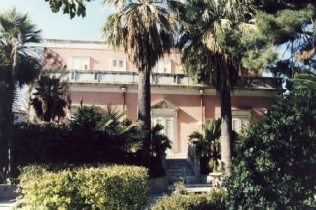 Siracusa, gli agrumi di villa Reimann destinati ai bisognosi