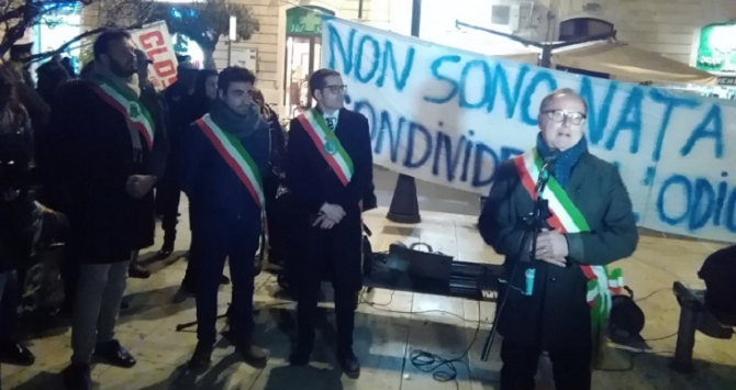 Foto sindaci manifestazione pro sea W 0