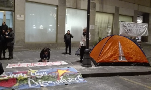 Siracusa, Sea Watch: la mobilitazione di associazioni e cittadini non cala "#lasciatelisbarcare"