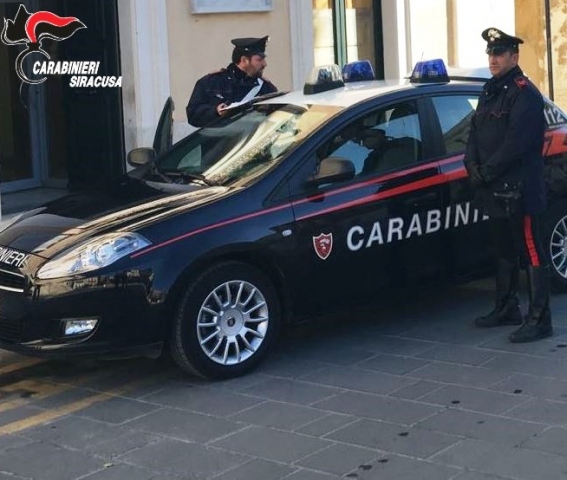 Siracusa, stalking nei confronti dell'ex fidanzato: arrestata una donna