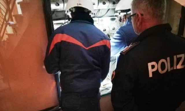 Siracusa, furto energia elettrica: denunciati in tre