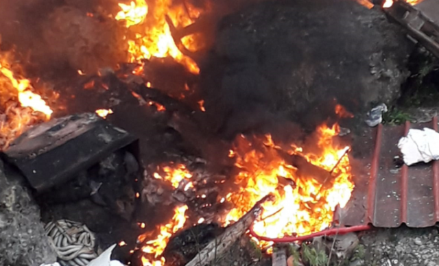 Siracusa, rogo di rifiuti abbandonati sulla Belvedere-Floridia
