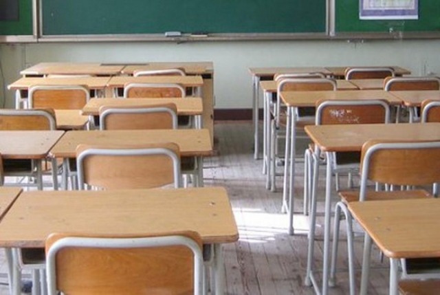 Siracusa, protesta riscaldamenti a scuola: dipendenti ex Provincia a fianco degli studenti