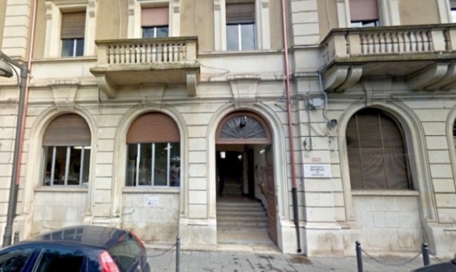 Siracusa, sit in dei dipendenti della ex Provincia: vertenza stipendi
