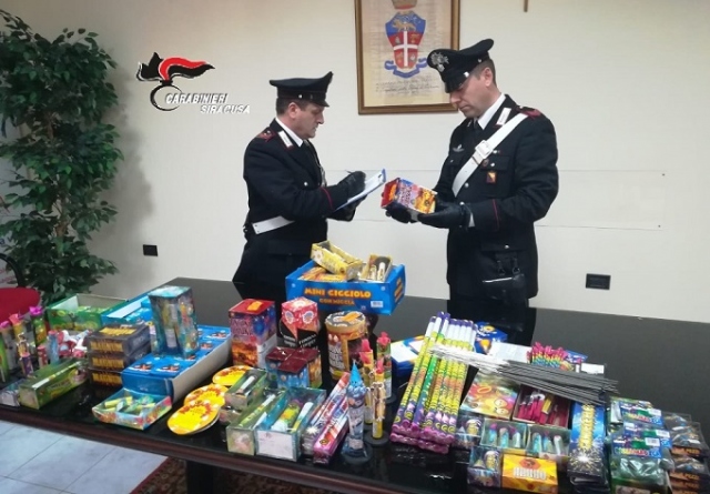 Siracusa, botti di Capodanno: sequestrati 18 chili di fuochi pirotecnici