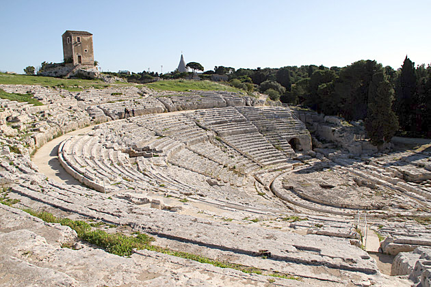 Siracusa, Musumeci: "Il Teatro Greco non è dell'Inda ma è un bene pubblico"