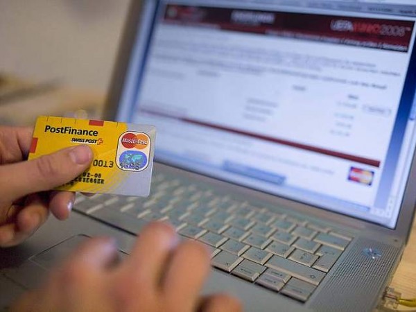 Siracusa, soldi o controllo del profilo social: attenzione è una truffa