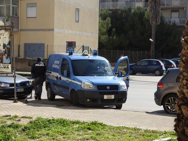 Siracusa, sequestrati 605 grammi di hashish nascosti nel sottotetto di una palazzina in viale Santa Panagia