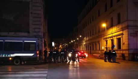 Roma, rissa tra tifosi: accoltellati due spagnoli e un americano