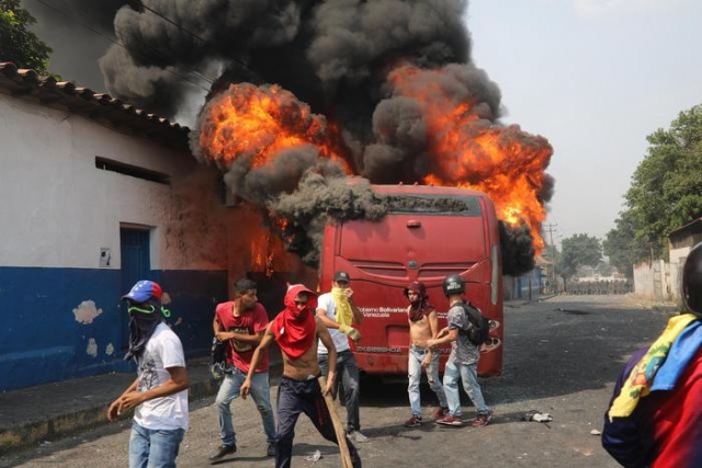 7fb9b584b5861b4e66ff0d6ef24ae049