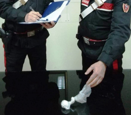 Siracusa, sequestro cocaina: avrebbe fruttato 4mila e 500 euro
