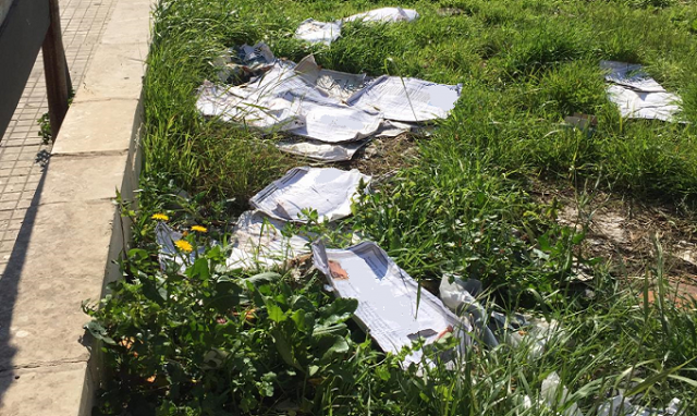Siracusa, manifesti funebri abbandonati in strada: sanzioni e diffide