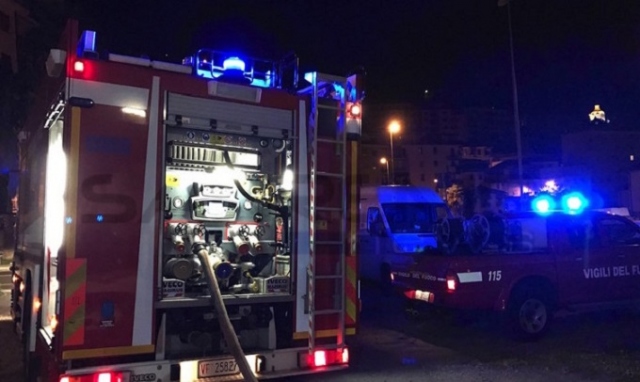 Siracusa, a fuoco l'auto della legale dell'associazione Astrea