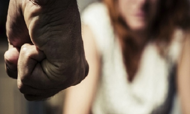 Noto, perseguita la moglie e le rivolge minacce di morte: divieto di avvicinamento