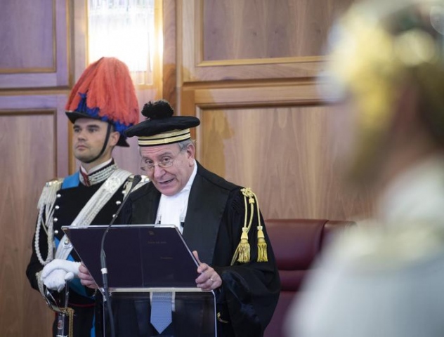 f12ff41bac773ad23e9e19d9aec7f35c