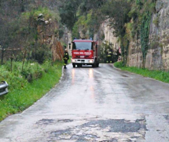 Ferla, la Sp 45 chiusa al traffico fino a domani