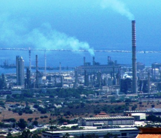Priolo Gargallo, Isab/Lukoil: il giudice del lavoro "condotto antisindacale"