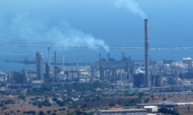 Siracusa, qualità dell'aria nel quadrilatero industriale: "Efficace scambio di dati in tempo reale tra le centraline di rilevamento"