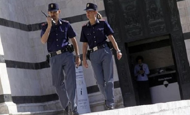 Siracusa, si finge sordomuta per raccogliere fondi per un'associazione: denunciata