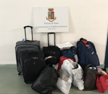 Noto, trovate set di valigie ed un veicolo: tutto derivante da un furto