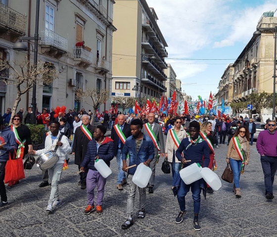 Siracusa scende in piazza per 'Lavoro e dignità', oggi la manifestazione provinciale. In strada anche sindaci della provincia