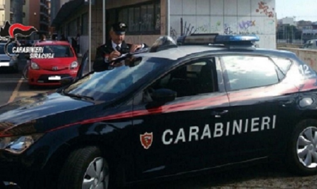 Siracusa, viola misura cautelare: 17enne finisce in comunità