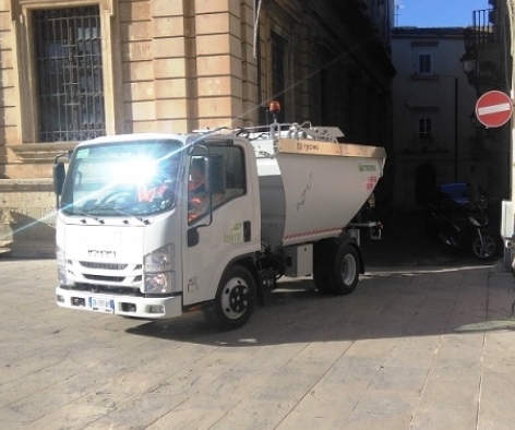 Siracusa, rimozione cassonetti Tiche ed Acradina: cambiate le date
