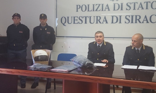 Siracusa, rapine ai bancomat degli uffici postali: arrestato il presunto autore che intimava alle vittime: "Dammi i soldi o ti ammazzo"