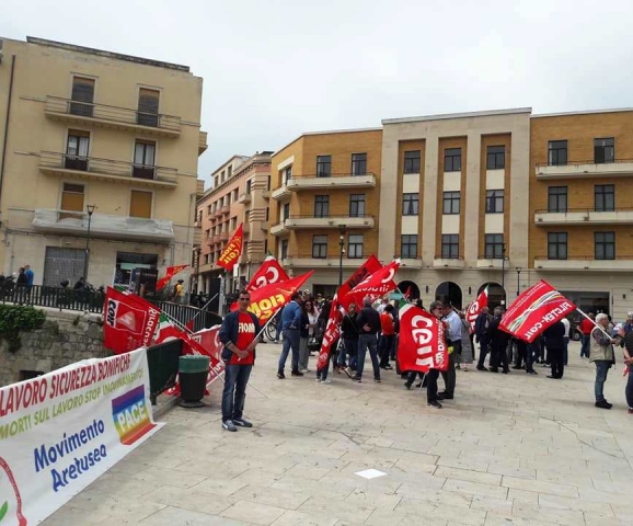Siracusa, stop ai blocchi in portineria nella zona industriale: Cgil chiede il ritiro dell'ordinanza. Oggi la manifestazione