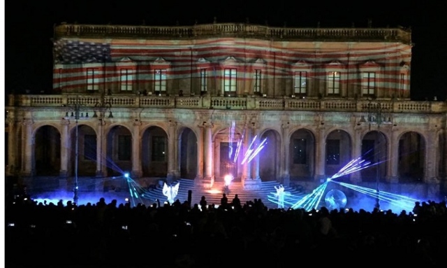 Noto, Infiorata: chiusura con la sfilata e lo spettacolo di suoni e luci