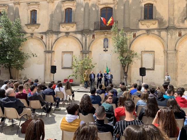 Noto, sette classi del Raeli tornano nella sede storica all’ex Convento di San Domenico