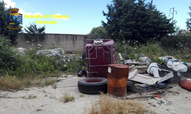 Augusta, sequestrato capannone di 5.000 metri con rifiuti industriali