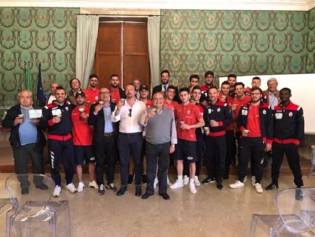 Il sindaco Italia premia il Real Siracusa, neopromosso in Eccellenza